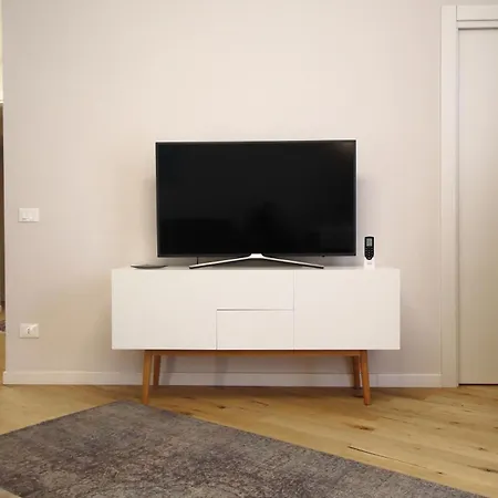 Apartment Your From - Milan