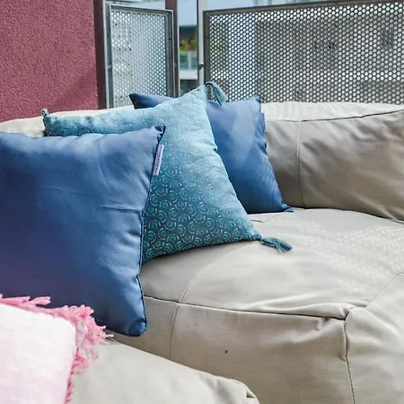 Near Duomo - Free Parking -terrace - Metro - Ac Apartmán