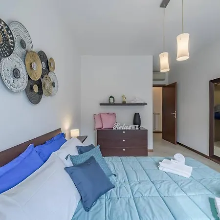 Near Duomo - Free Parking -terrace - Metro - Ac *