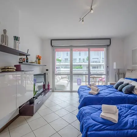 Near Duomo - Free Parking -terrace - Metro - Ac