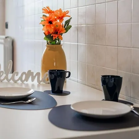 Apartment Near Duomo - Free Parking -terrace - Metro - Ac *