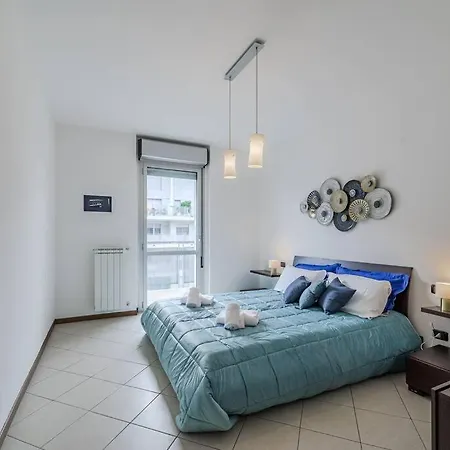 Near Duomo - Free Parking -terrace - Metro - Ac Apartmán Milán