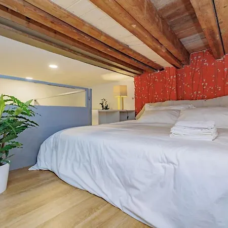 Apartment Bohemian House Milan