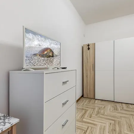 아파트 Sweet Rossi 57 *