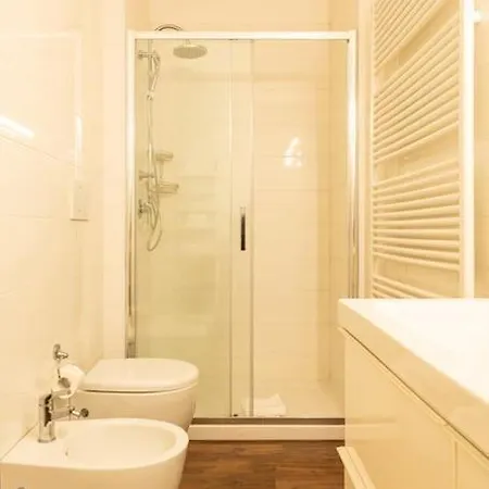 Crocetta Traviata Bilocale I Piano - Mirable Pm Apartment Milan