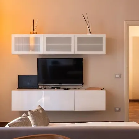 Apartment Crocetta Traviata Bilocale I Piano - Mirable Pm Milan