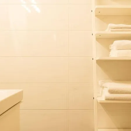 Crocetta Traviata Bilocale I Piano - Mirable Pm Apartment Milan
