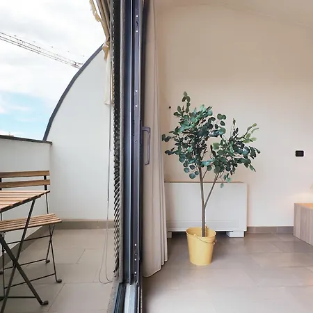 Primopiano - Watt B * Milano