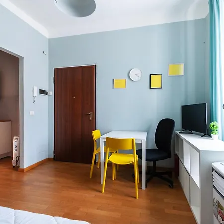 Youhosty -varesina 130 * Milano