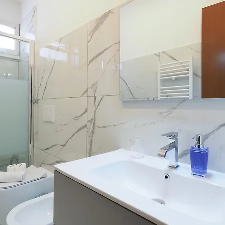 شقة Primopiano - Astesani