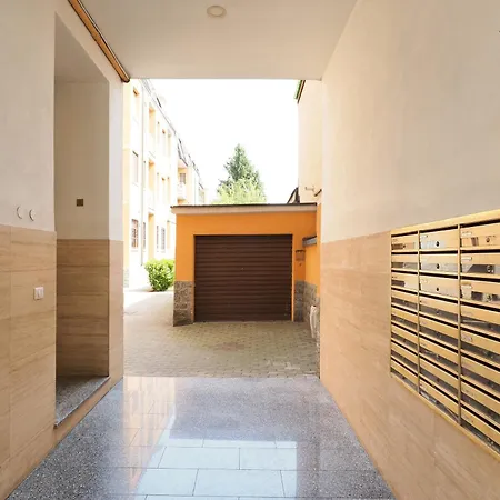 Primopiano - Astesani * ميلان