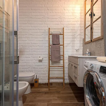 Appartamento Ideal Rent - Catullo 9 *