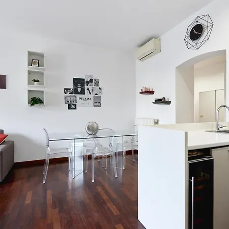 Cadorna Cityview Flat - Strategic Position In The Middle Of The Square Apartment *