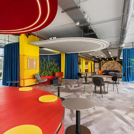 Hostel Cx Nom