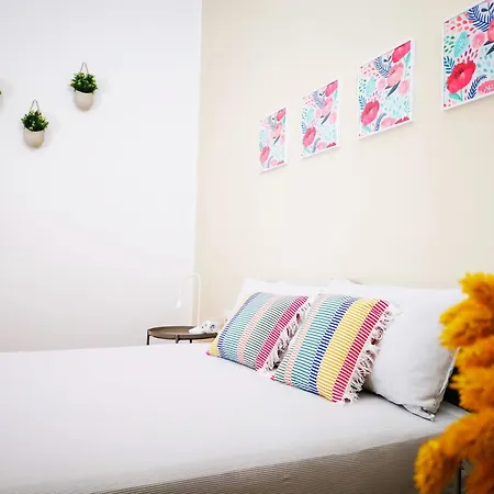 Spacious 50 Meters From The Metro Mailand