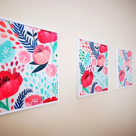 アパート Spacious 50 Meters From The Metro ミラノ