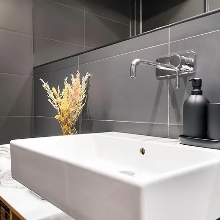 Easylife - - Rontgen 24 S - Bocconi Апартаменты Милан