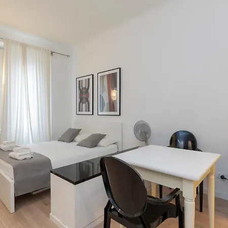 Xenia - Lovely In Porta Romana Apartment *