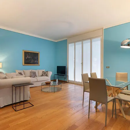 Favoloso A Pochi Minuti Dal Duomo Apartmán