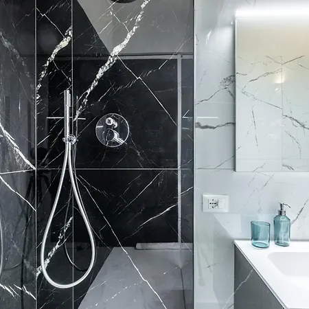 Landscape Flats 公寓 *