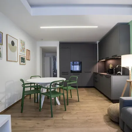 Gorki 11 - Modern Escape Apartment *