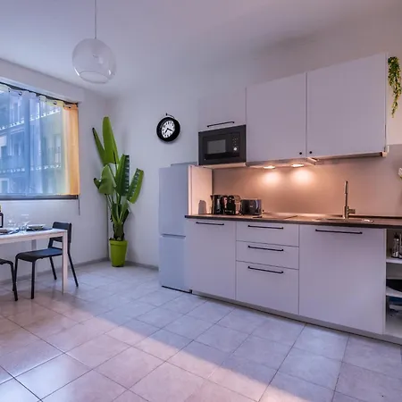 My Little House Apartment