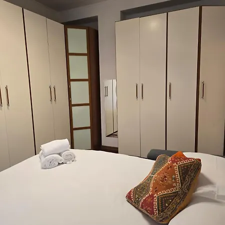 Hbhall Solari 11 * Milan