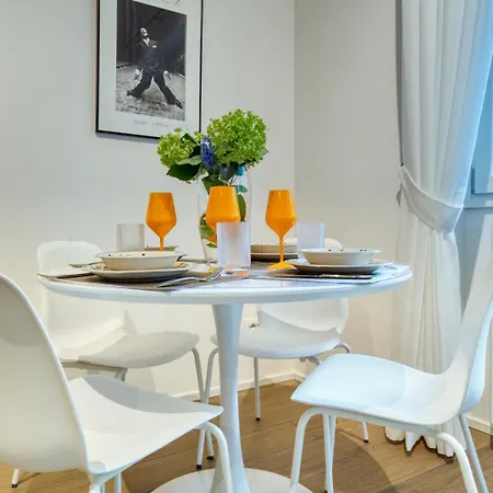 Caseospitali - Frattiniflats15, Nuovo Bilocale Di Design Per 4 In Prestigioso Quartiere *