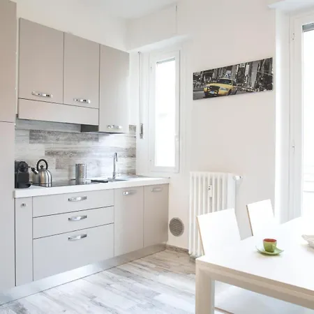 Apartman Mi Suzzani Milánó
