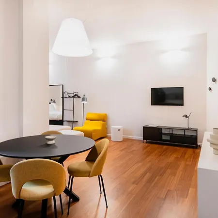 Apartment Relstay - Montenapoleone *
