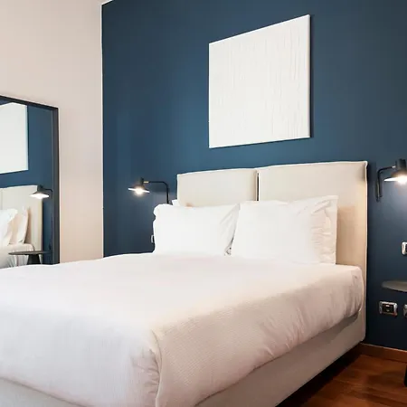 Relstay - Montenapoleone Apartment