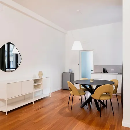 Relstay - Montenapoleone Apartment *