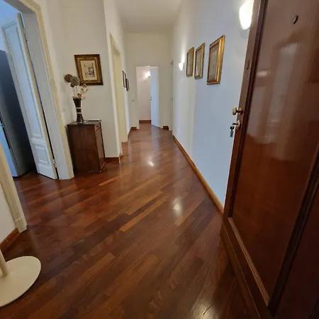 Duomo - Fontana Cozy With Terrace 아파트 *