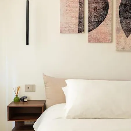 Liam's Gem Luxury In