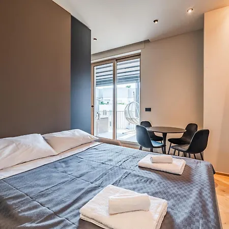 Terrazza Con Jacuzzi E Vista Iconica Sul Duomo Appartement