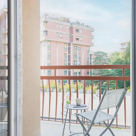 Apartment Easylife - Modern In The Heart Of Navigli *