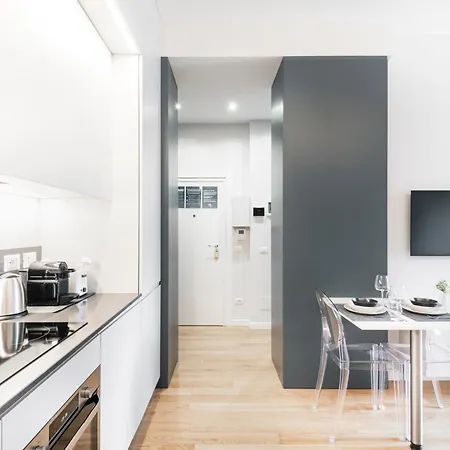 Easylife - Modern In The Heart Of Navigli