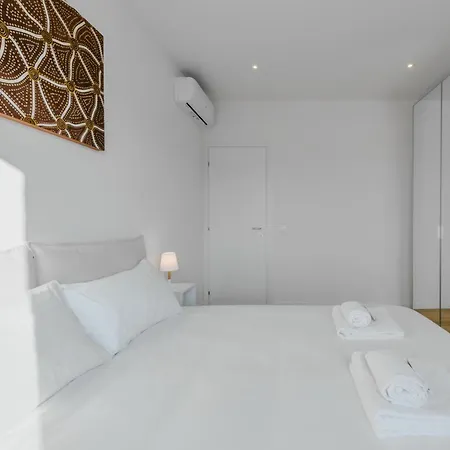 Naviglio White Bliss Apartment