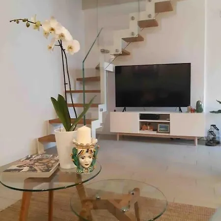 Slim's Loft Linate Airport * Milan
