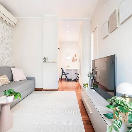 Fully Furnished Flat Arco Della Pace By Easylife