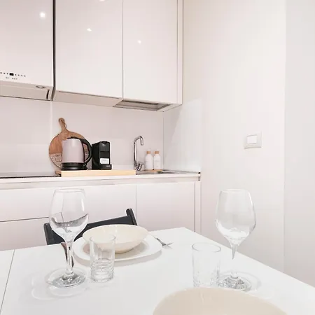 Fully Furnished Flat Arco Della Pace By Easylife Appartamento Milano