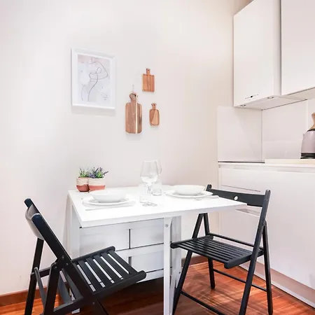 Fully Furnished Flat Arco Della Pace By Easylife Milano