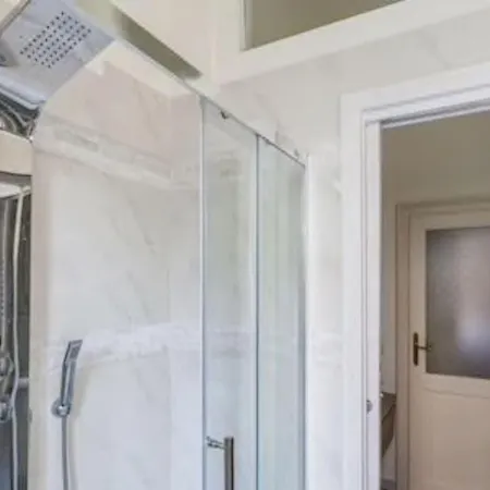 Exquisite Via Crema *