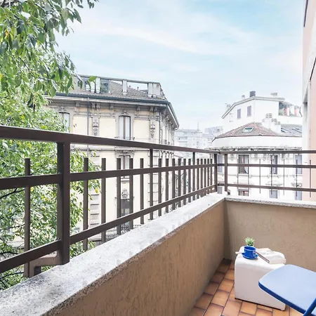 Easylife - Luminosa E Comoda Residenza Con Balcone Apartment *