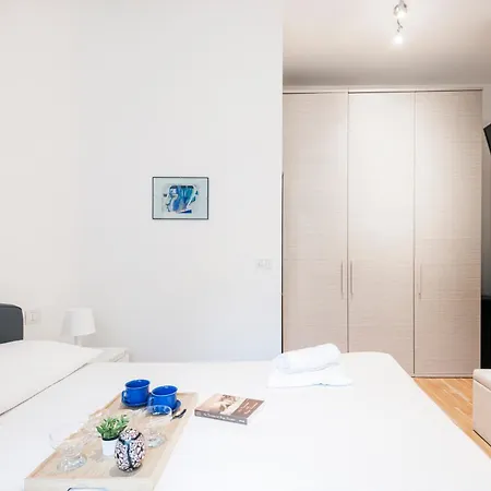 Easylife - Luminosa E Comoda Residenza Con Balcone Apartment *