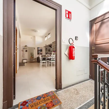 Апартаменты Casa Luce Con Terrazza Милан