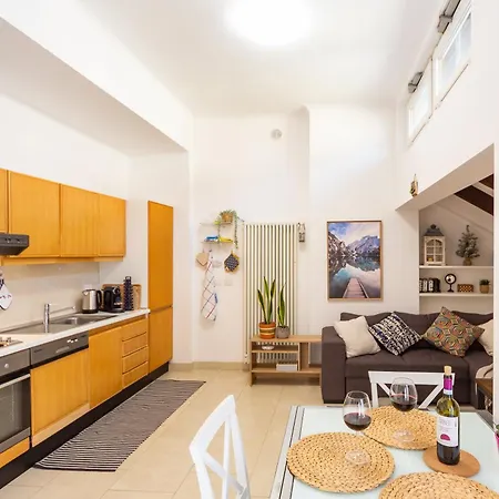 Casa Luce Con Terrazza Апартаменты *