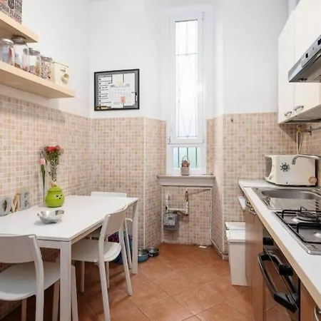 Apartment Incantevole Casa Centro In Zona Portaromana Duomo