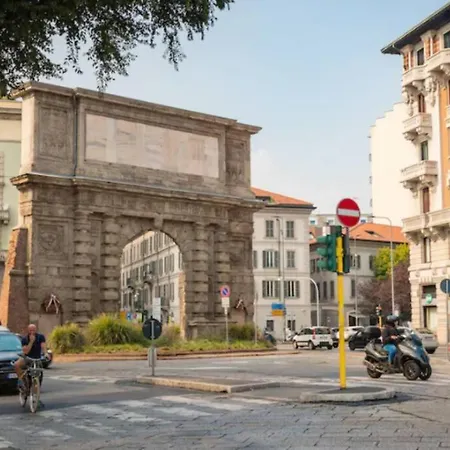 Incantevole Casa Centro In Zona Portaromana Duomo Apartment