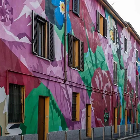 Ortica Street Linate E San Raffaele Apartment *